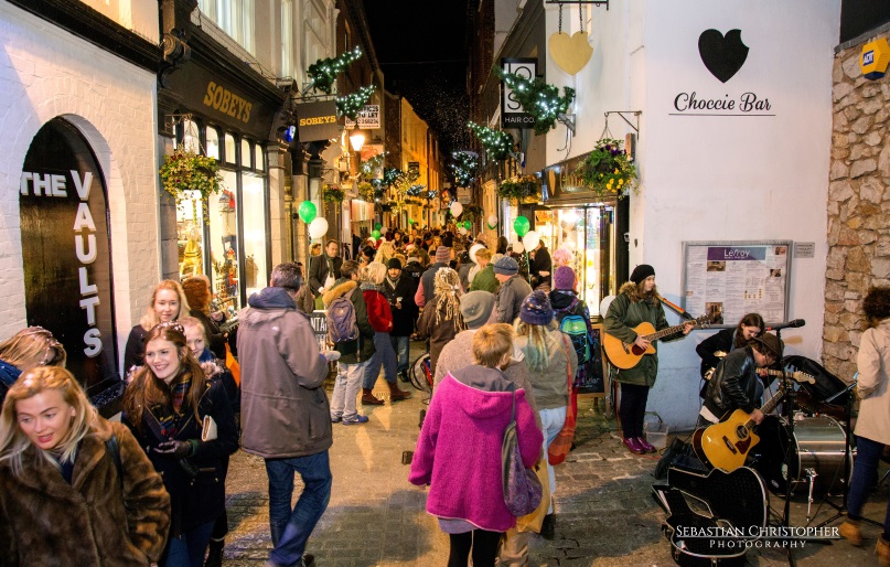 Christmas shopping on Gandy Street (c) Sebastian Christopher Photography